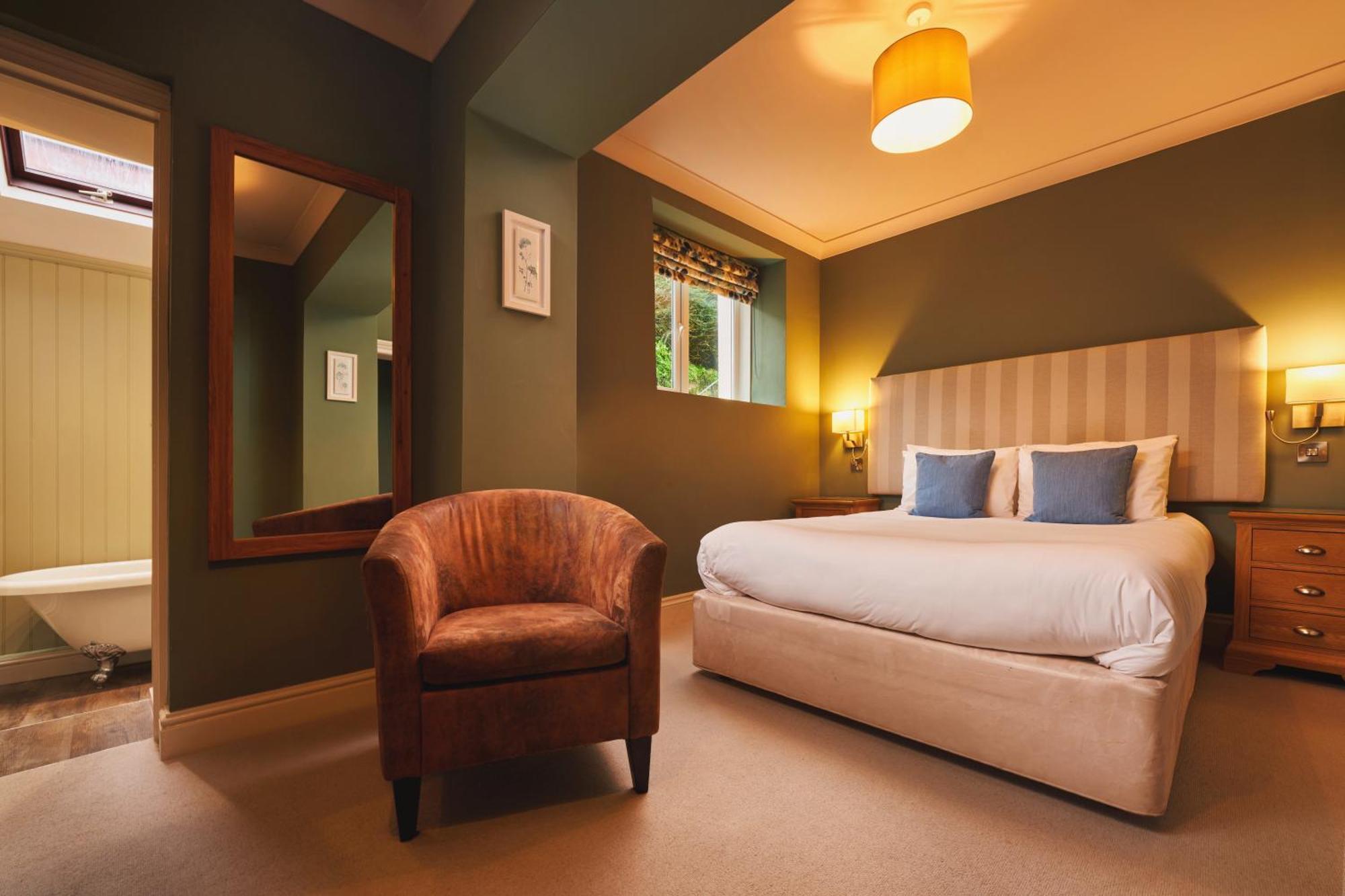 Rose And Crown Yealmpton Otel Dış mekan fotoğraf