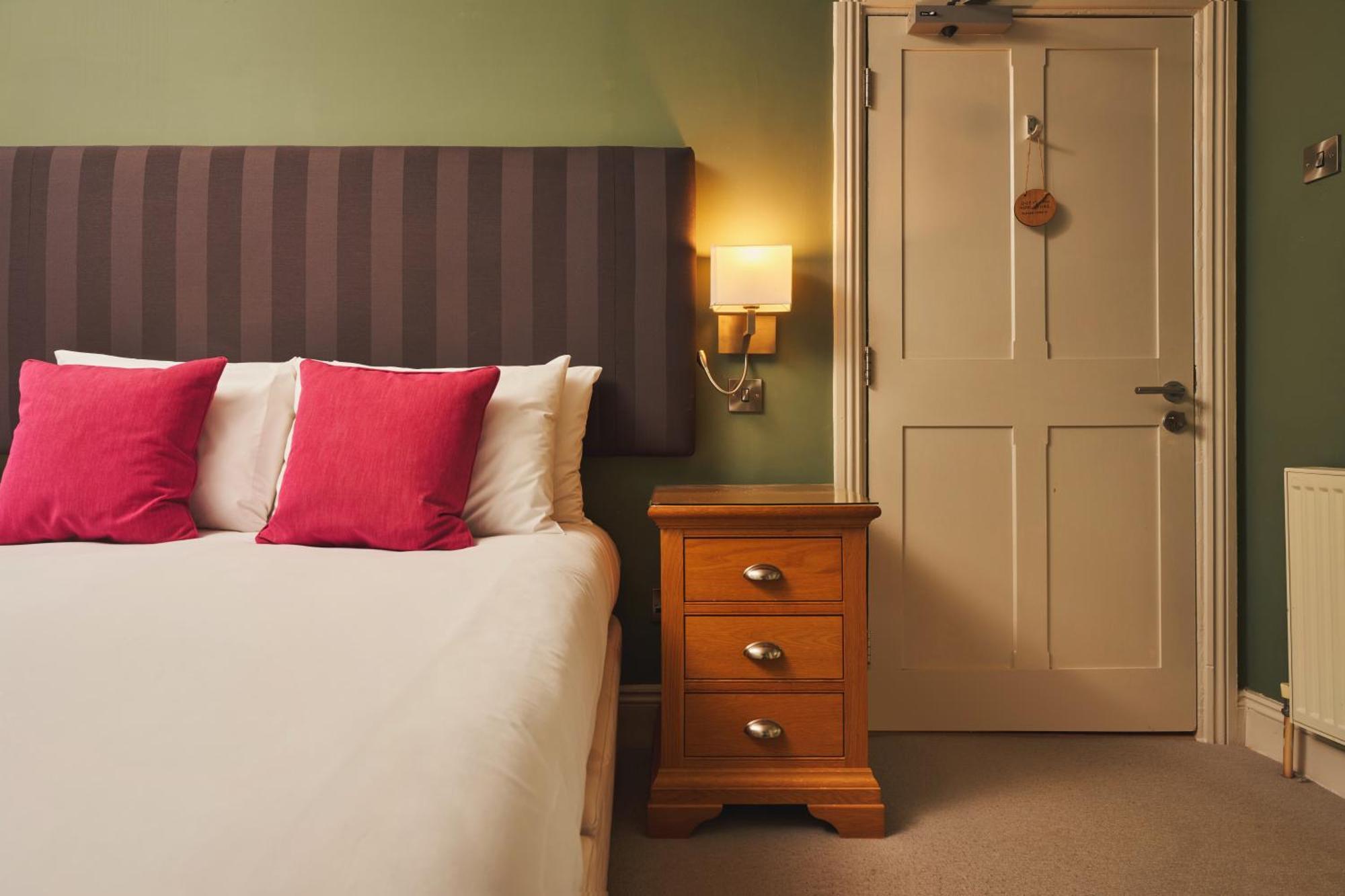 Rose And Crown Yealmpton Otel Oda fotoğraf